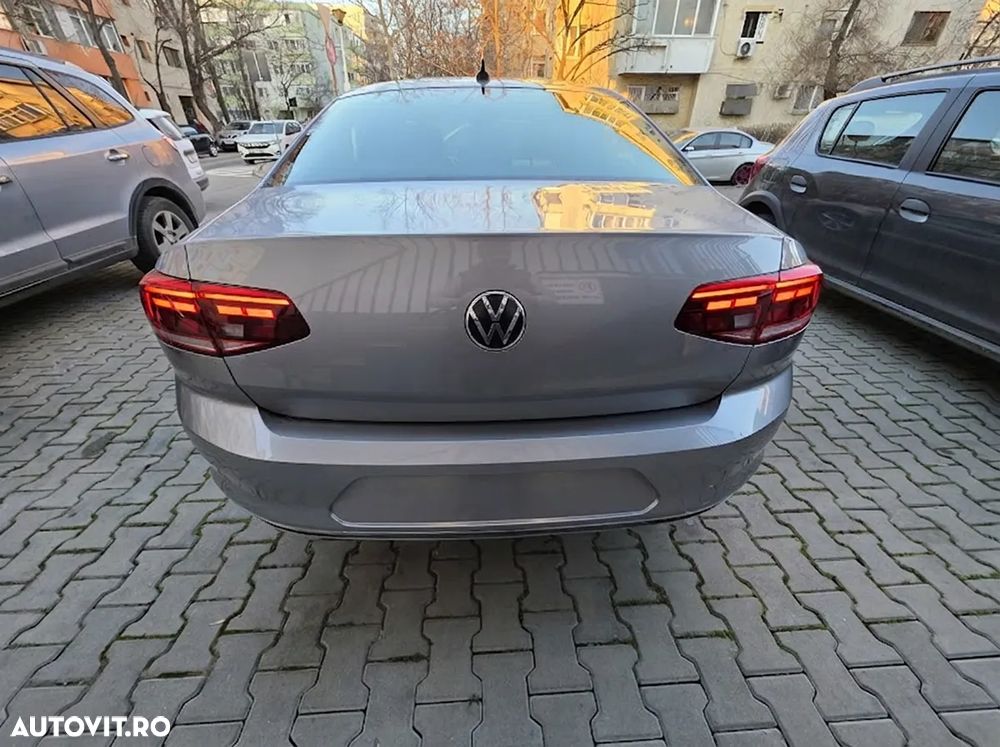 Volkswagen Passat 2.0 TDI DSG Highline - 6