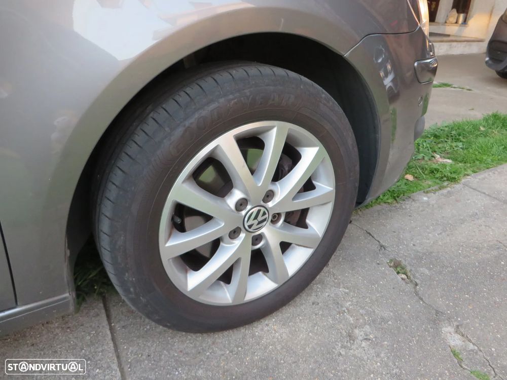 VW Touran 1.9 TDi Conceptl BlueM. 7L - 17