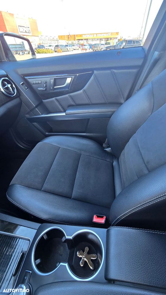 Mercedes-Benz GLK 220 CDI DPF 4Matic BlueEFFICIENCY 7G-TRONIC - 19