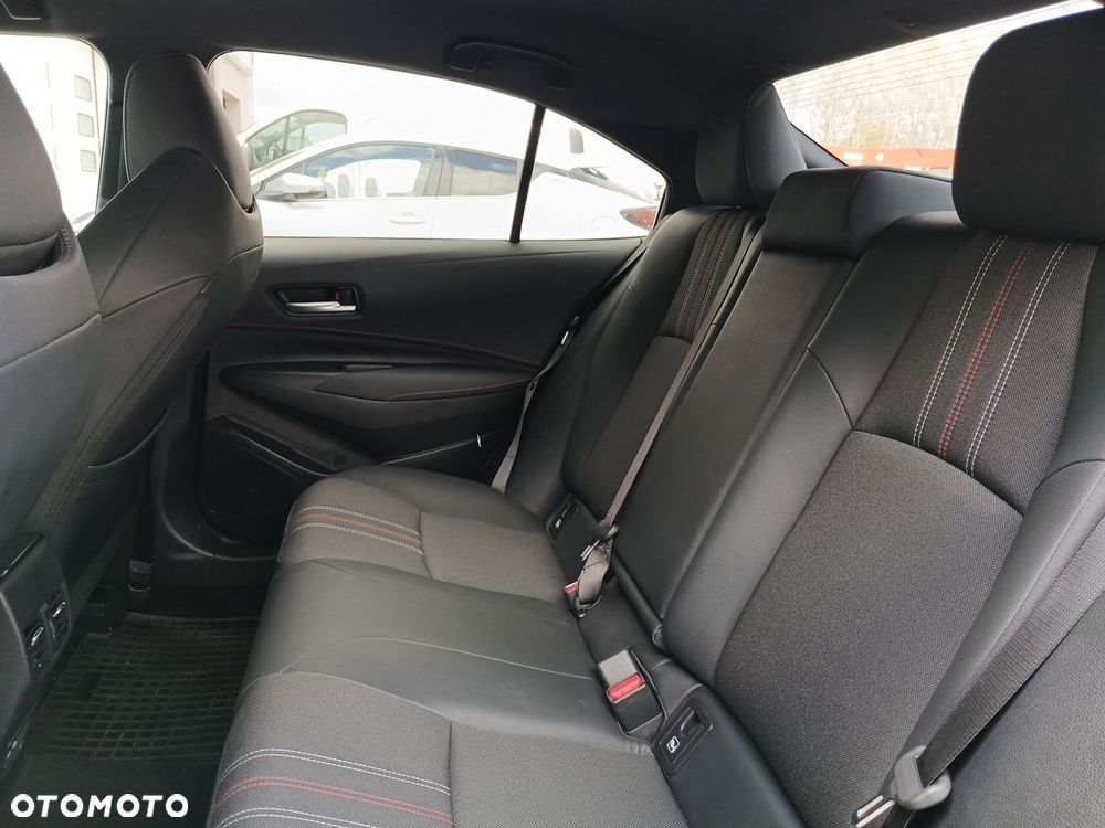 Toyota Corolla 1.8 Hybrid GR Sport - 13