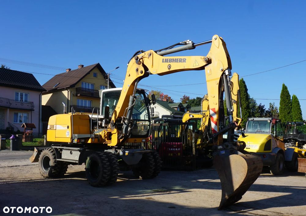Liebherr A 311