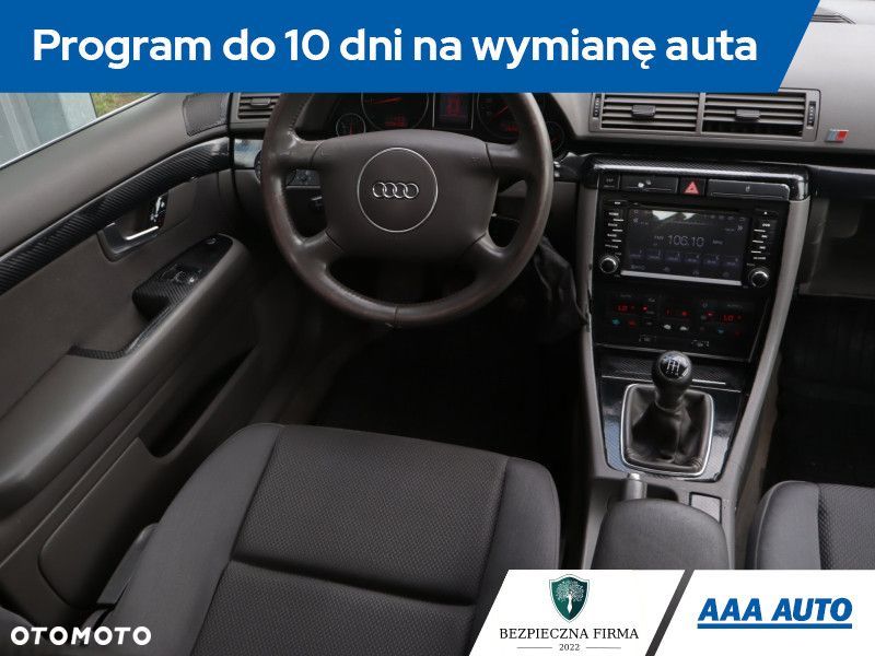 Audi A4 Limousine - 9