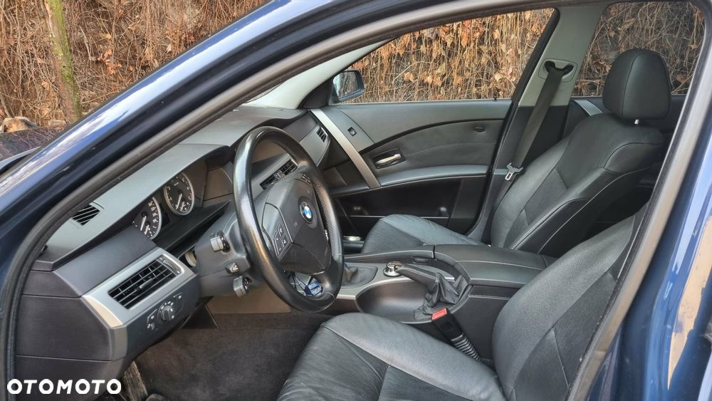 BMW Seria 5 525i - 8