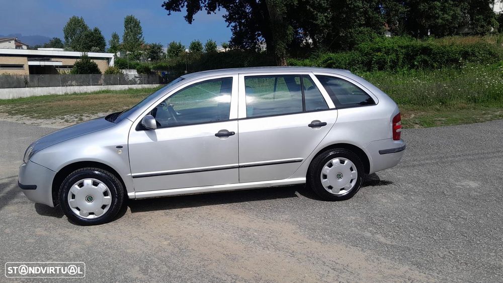 Skoda Fabia Break 1.4 Comfort - 3