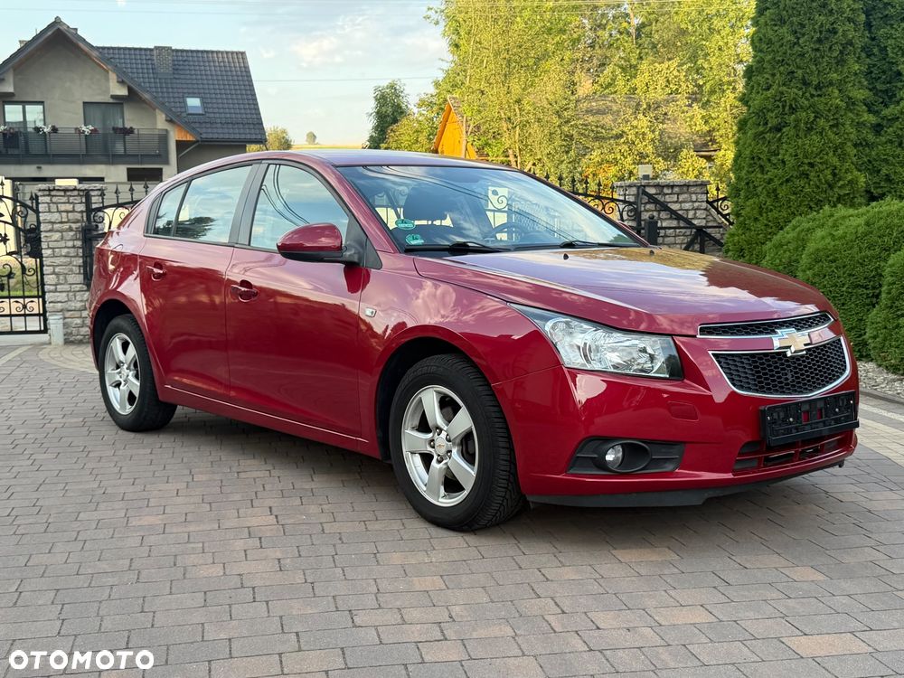 Chevrolet Cruze 1.6 LT+ - 11