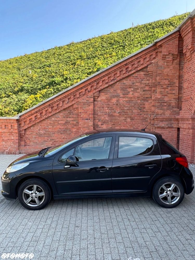 Peugeot 207 1.4 Presence Grand Prix - 9