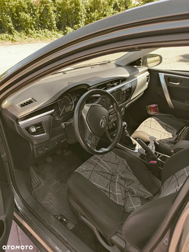 Toyota Corolla 1.6 Premium EU6 - 13