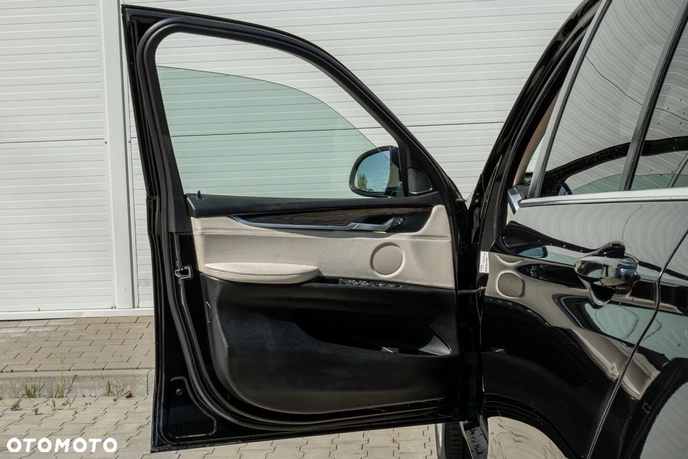 BMW X5 xDrive40d - 14