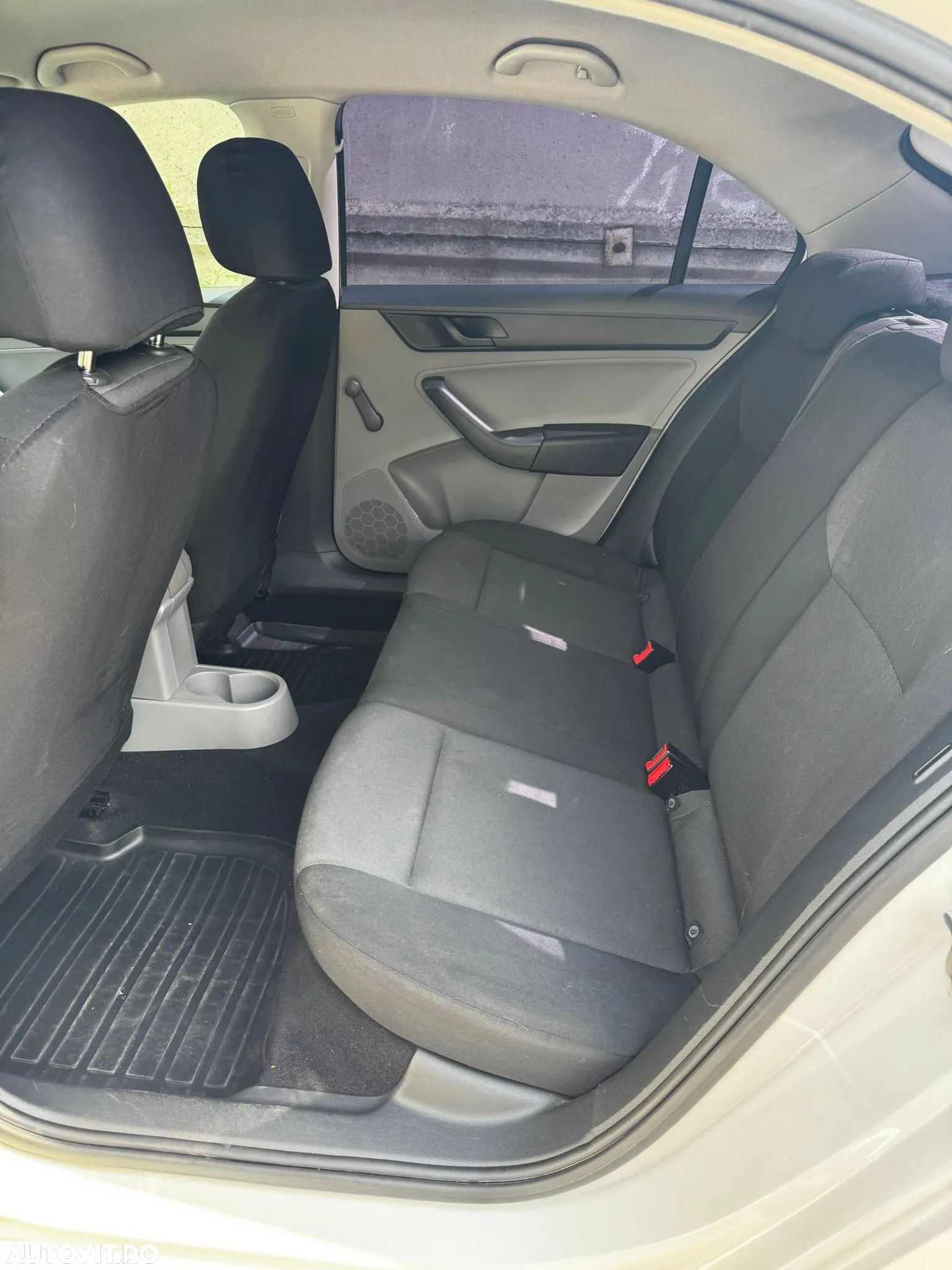 Skoda RAPID 1.4 TDI Style - 11