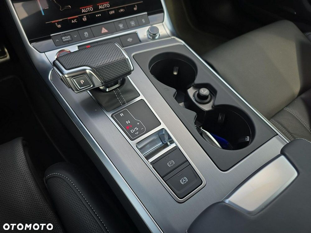 Audi S6 Limousine - 13