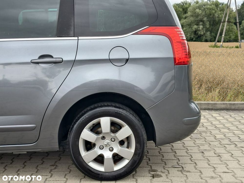 Peugeot 5008 - 28
