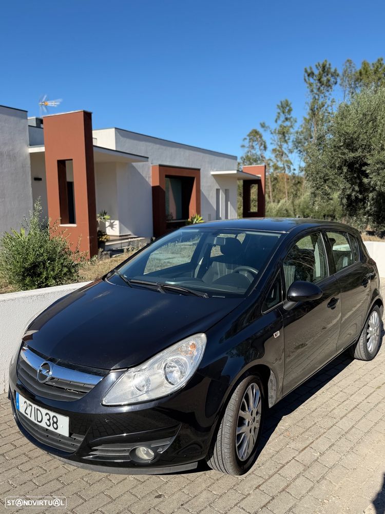 Opel Corsa 1.2 Cosmo - 1