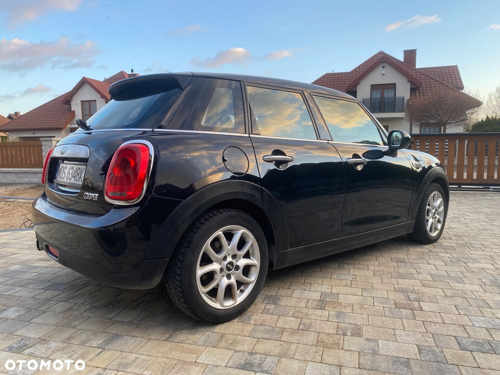 MINI Cooper Essential Trim - 6