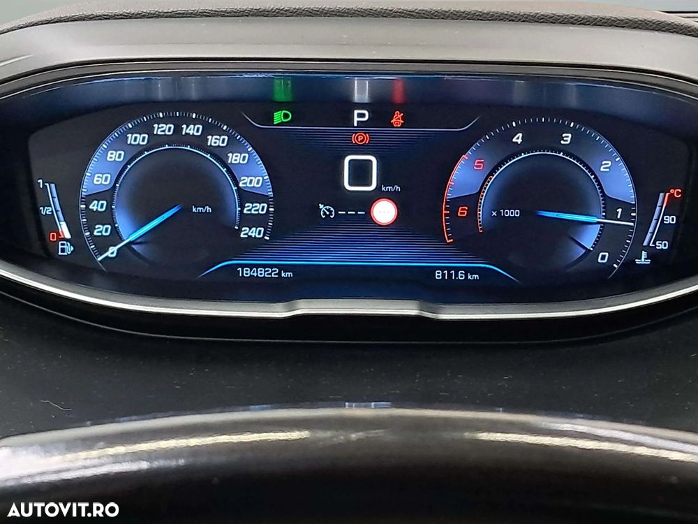 Peugeot 3008 1.6 BlueHDI S&S EAT6 Active - 13