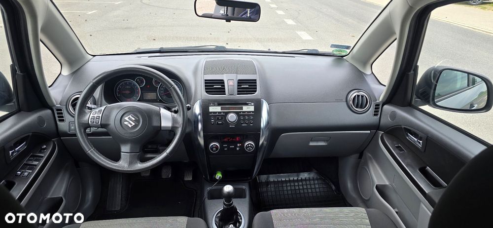Suzuki SX4 1.6 Comfort - 14