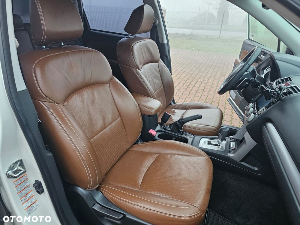 Subaru Forester 2.0i Exclusive Lineartronic - 21