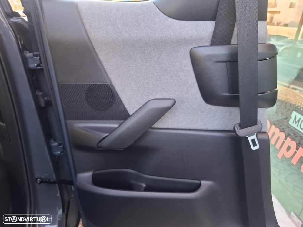 Mazda MX-30 e-SKYACTIV EXCLUSIVE-LINE - 29