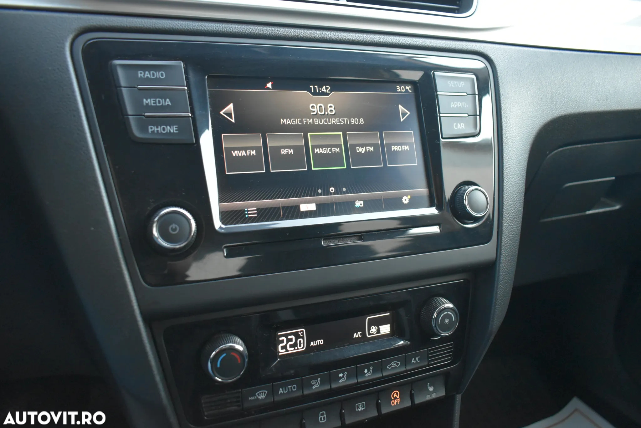 Skoda RAPID 1.0 TSI Ambition - 8
