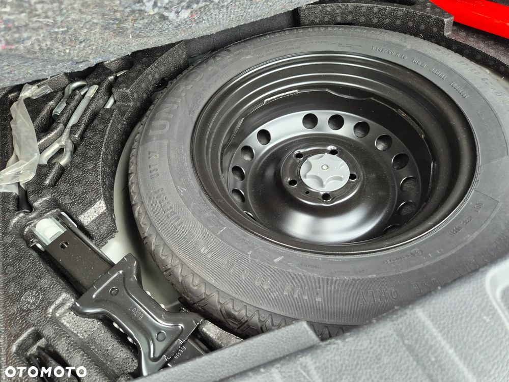 Nissan Qashqai 1.3 DIG-T N-Connecta - 28