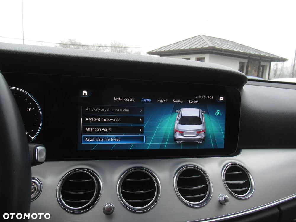 Mercedes-Benz Klasa E 220 d 4-Matic AMG - 22