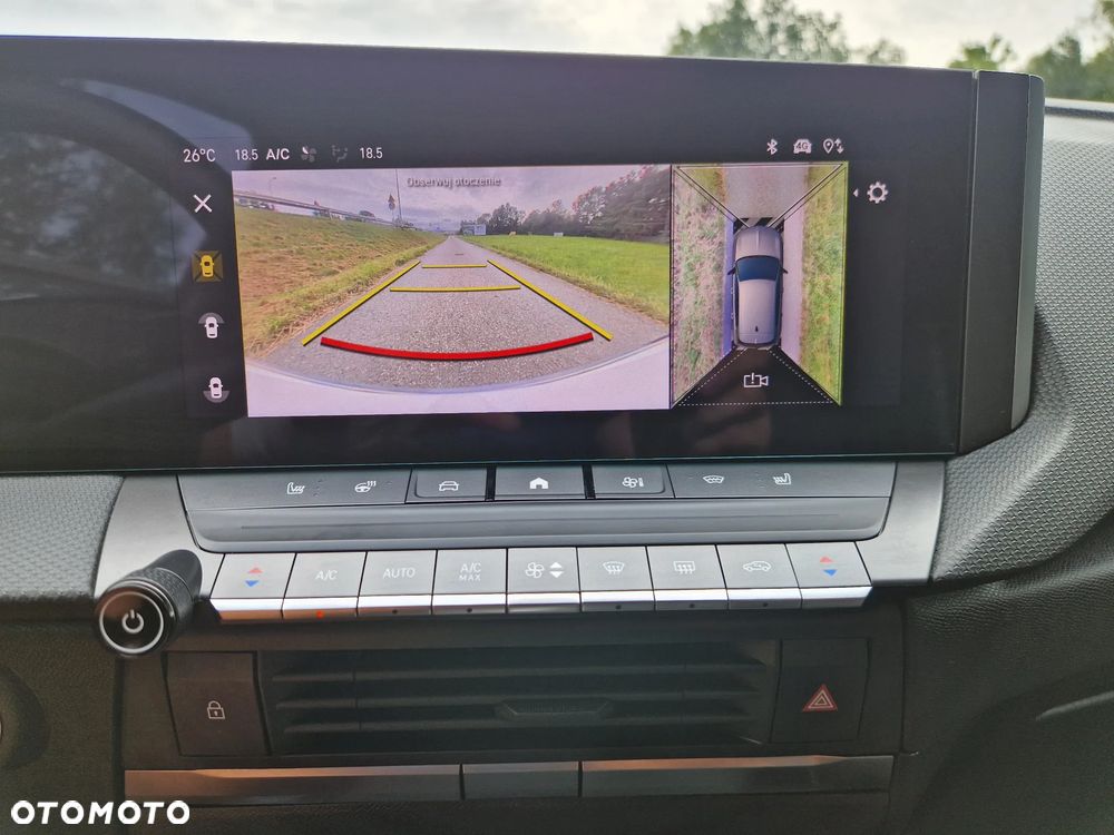 Opel Astra 1.6 T Plug-in Hybrid GSe - 32