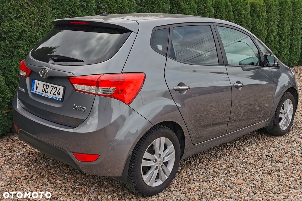 Hyundai ix20 - 16