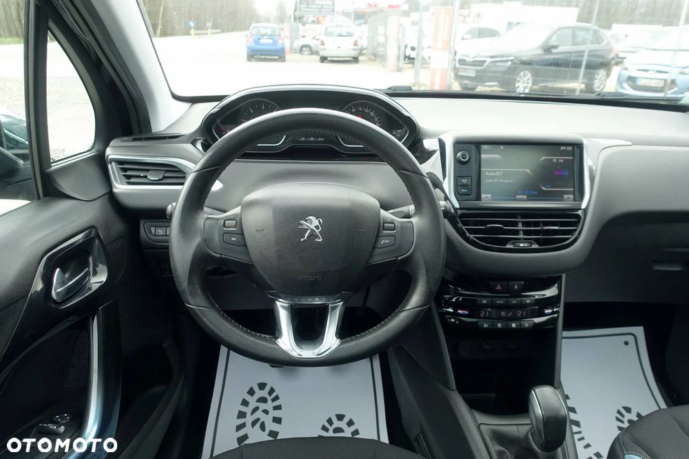 Peugeot 208 e-HDi 92 Stop&Start Style - 14