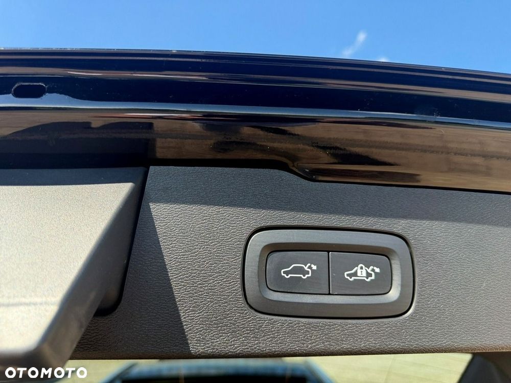 Volvo V60 Cross Country - 13