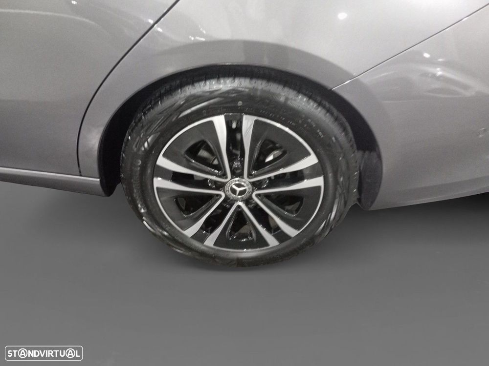 Mercedes-Benz CLA 180 d - 14