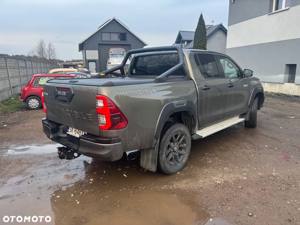 Toyota Hilux 2.8 D-4D Double Cab Invincible 4x4 - 6