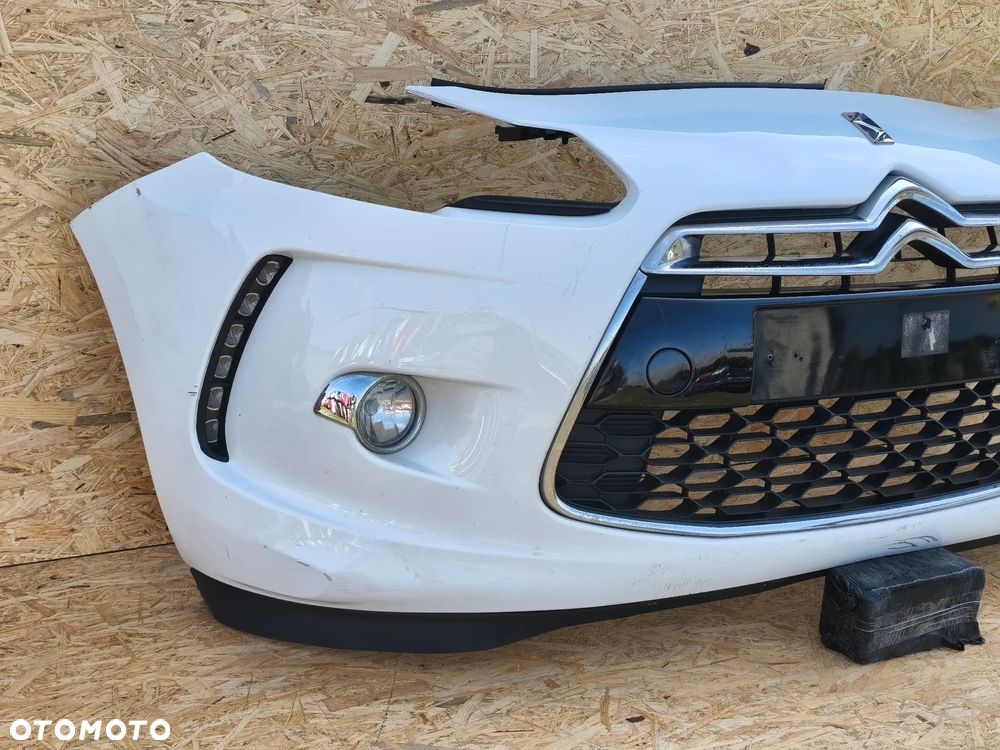 Citroen DS3 10-16r zderzak przód przedni LED - 2