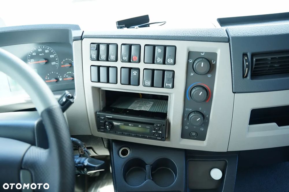 Volvo FL 280 / 4x2 / SKRZYNIOWY - 7,2 M / HDS HYVA CRANE HB 150- 10 M / MAX UDŹWIG 5 200 KG / ROTATOR / PILOT / KAMERA / EURO 6 - 33