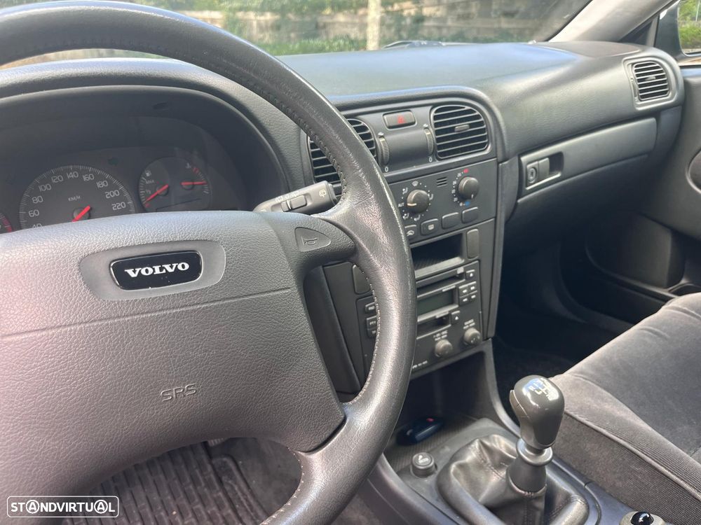 Volvo V40 1.6 Base - 4