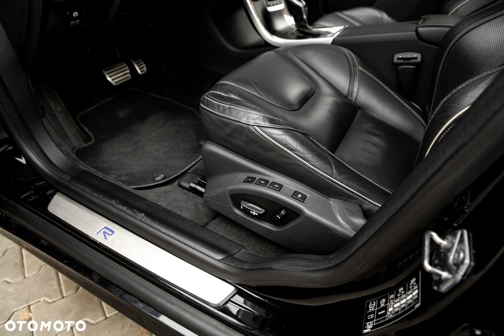 Volvo XC 60 D4 AWD Geartronic Summum - 21