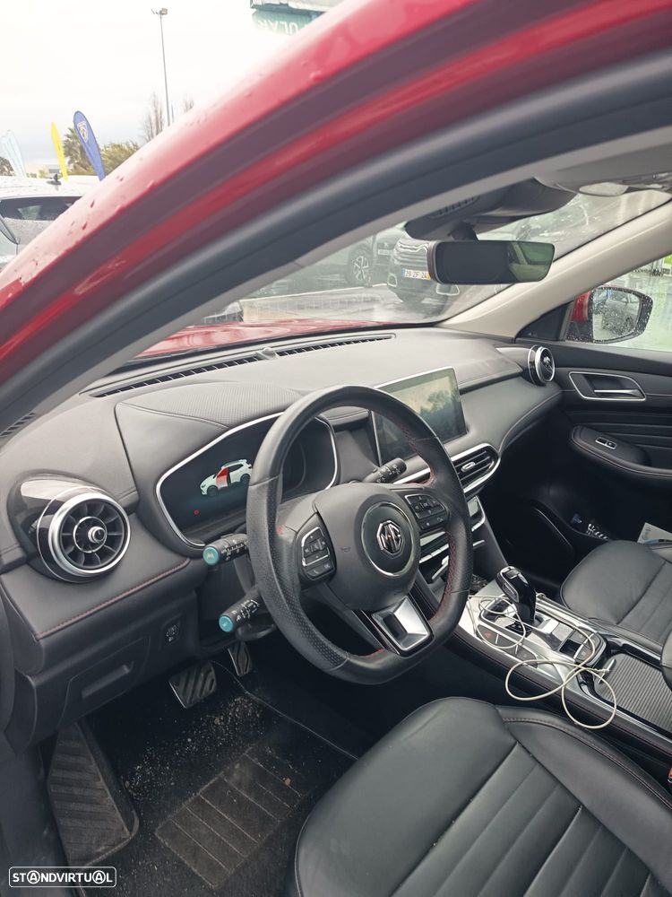 MG EHS 1.5 T-GDI Plug-in Hybrid Luxury - 8