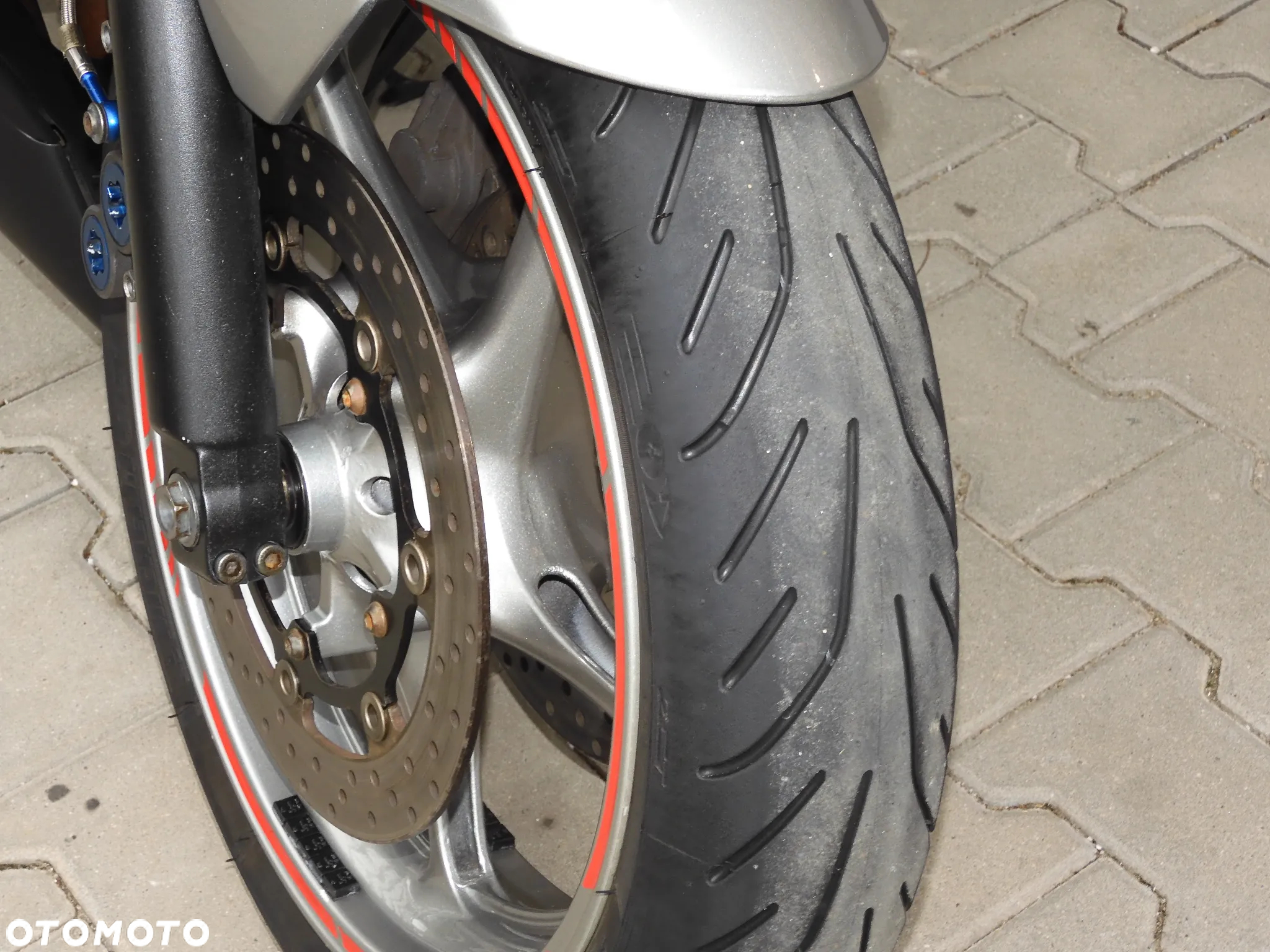 Yamaha R6 - 4