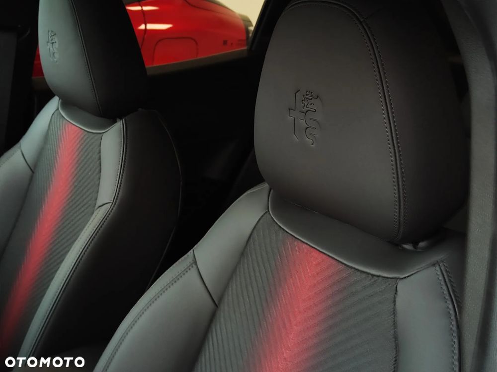 Alfa Romeo Junior 1.2 mHEV Ibrida Speciale eDCT - 19