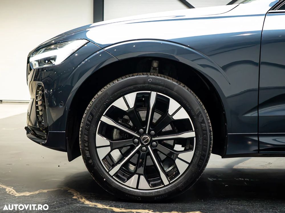 Volvo XC 60 B5 B AWD Ultimate Black Edition - 25