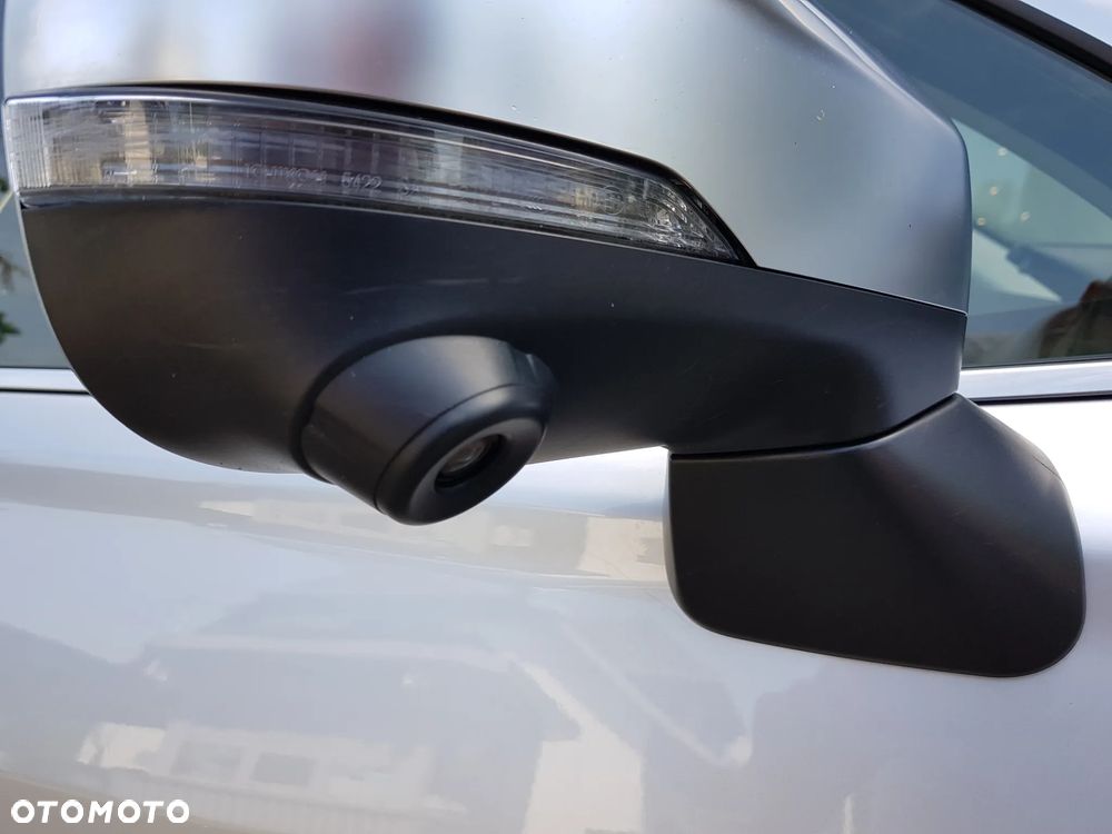 Subaru Forester 2.0i-L Platinum (EyeSight) Lineartronic - 28
