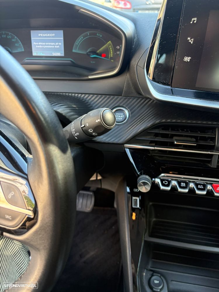 Peugeot e-208 Active - 8
