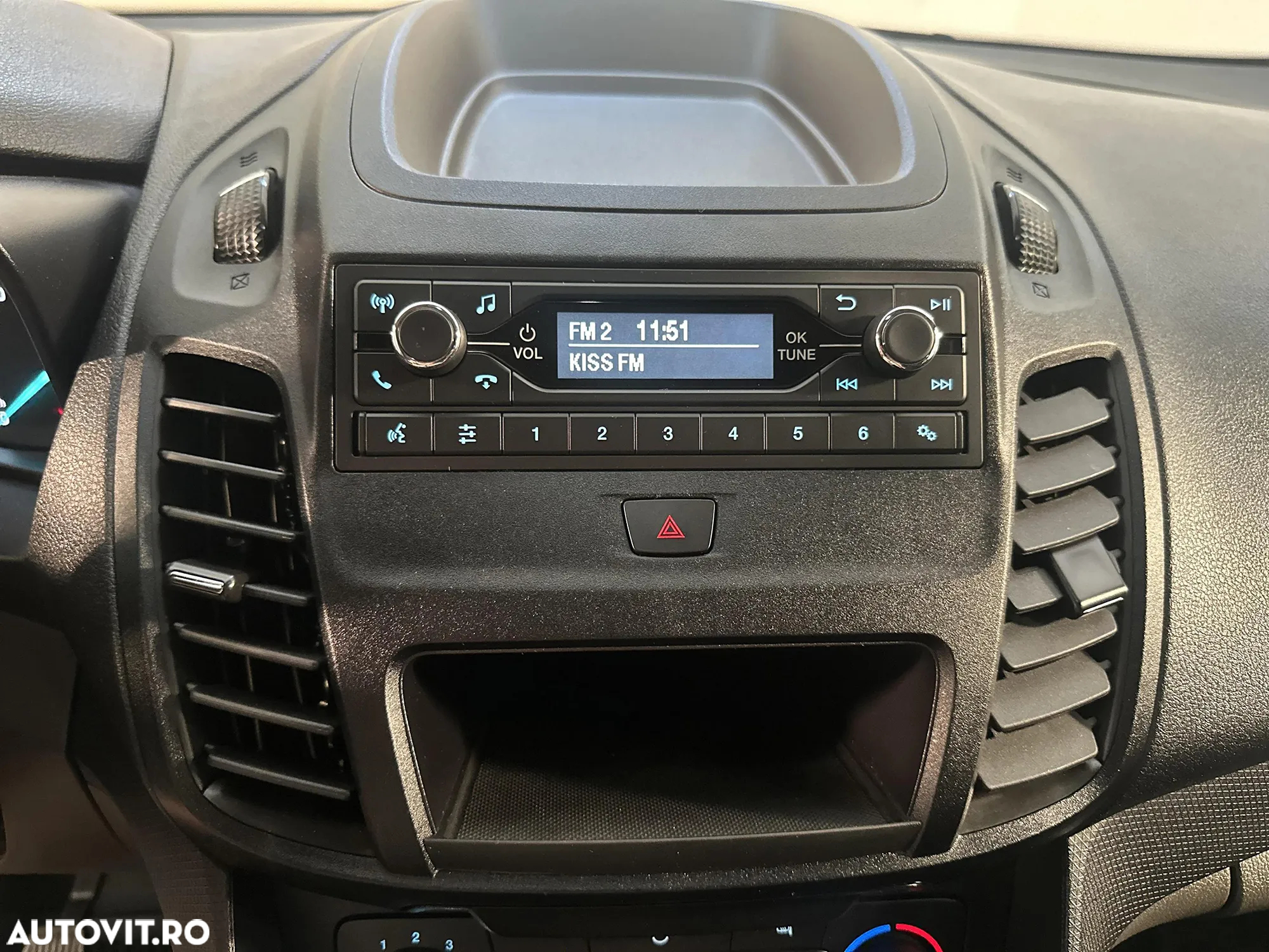 Ford Transit - 16