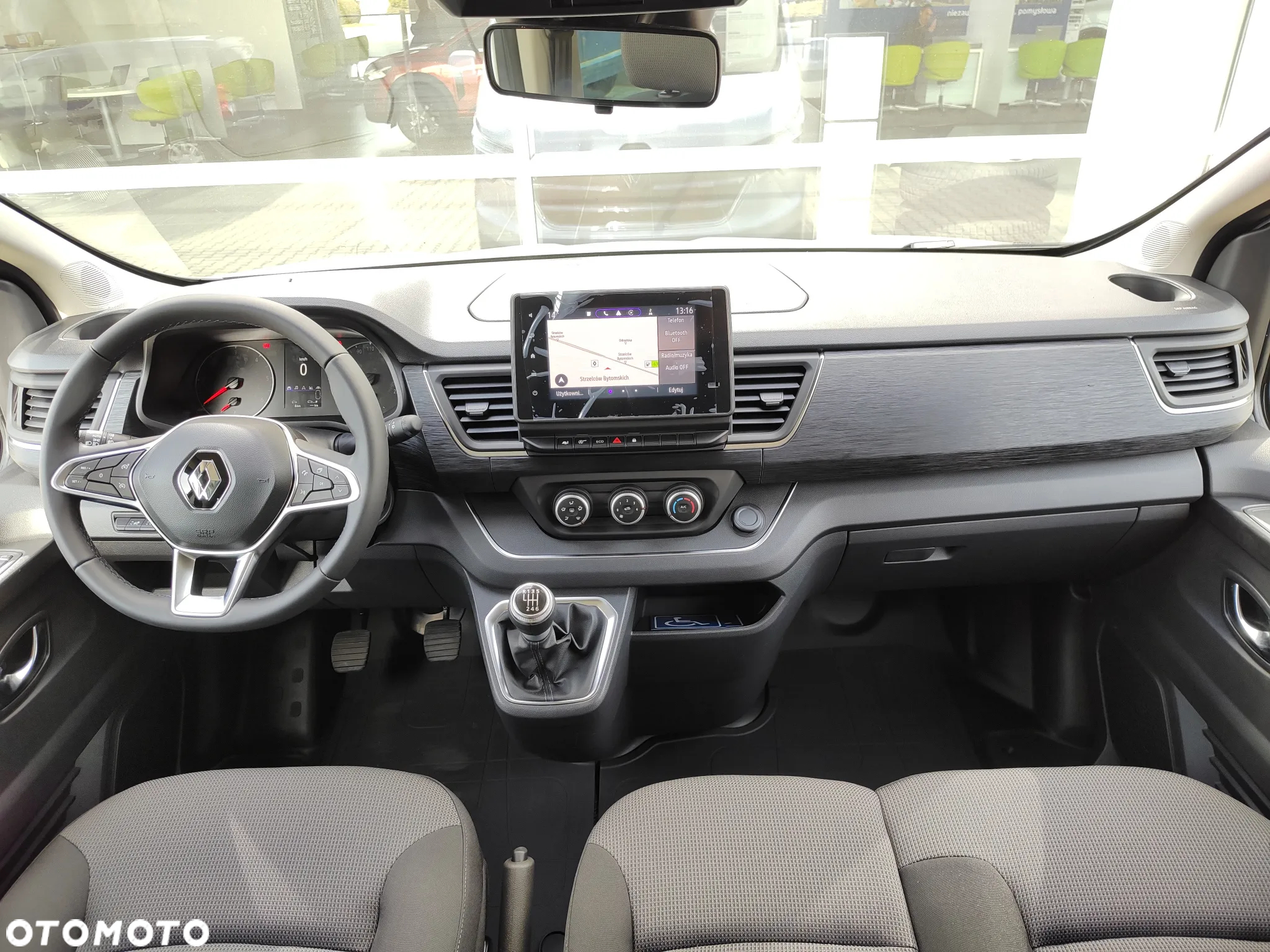 Renault Trafic - 18