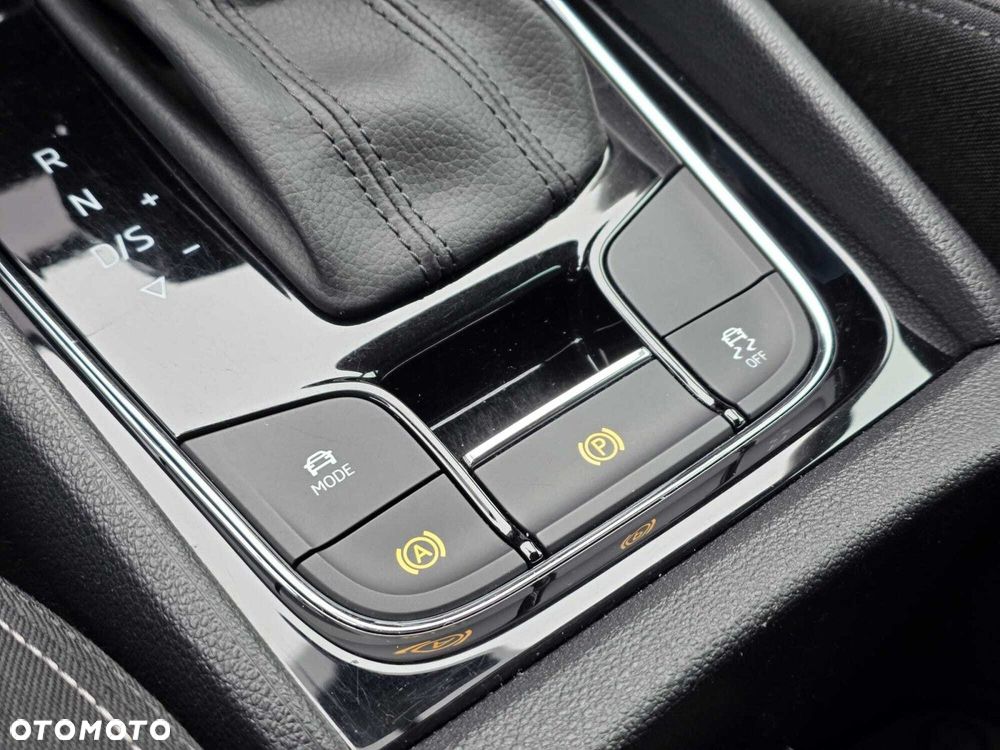 Skoda Karoq 1.5 TSI ACT Style DSG - 32