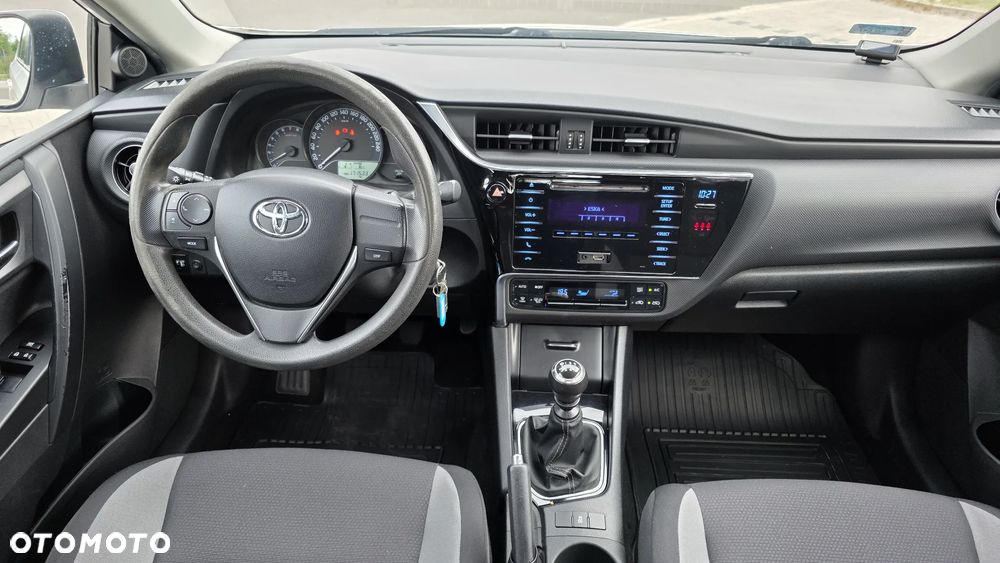 Toyota Auris 1.33 VVT-i Life - 26