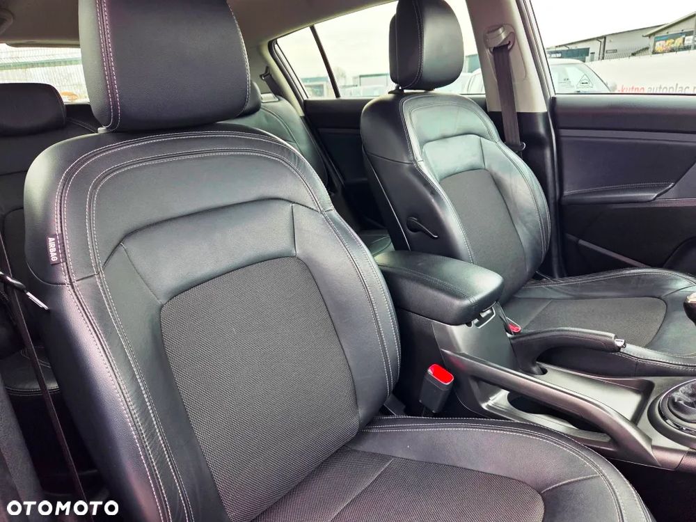 Kia Sportage 2.0 L 2WD - 31