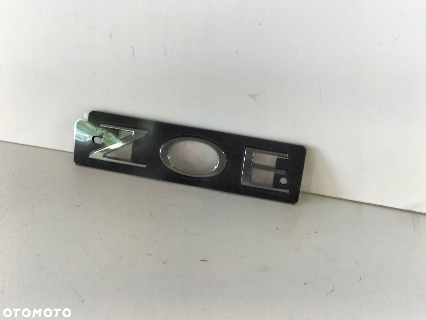 Znaczek napis emblemat tył RENAULT ZOE - 3