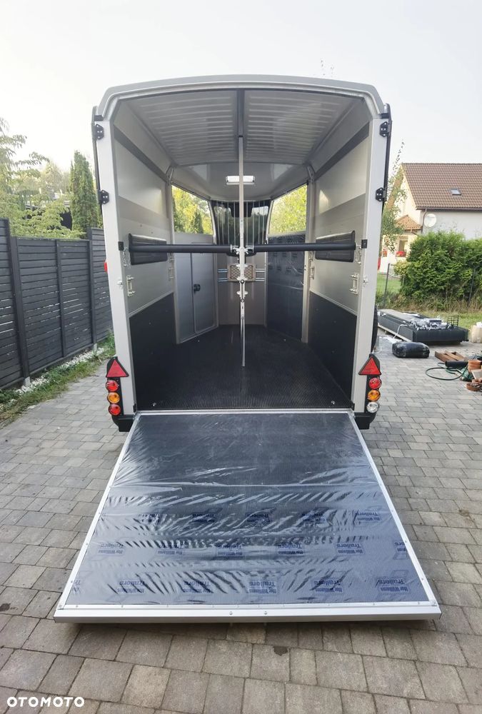 Ifor Williams HBX511 - 3