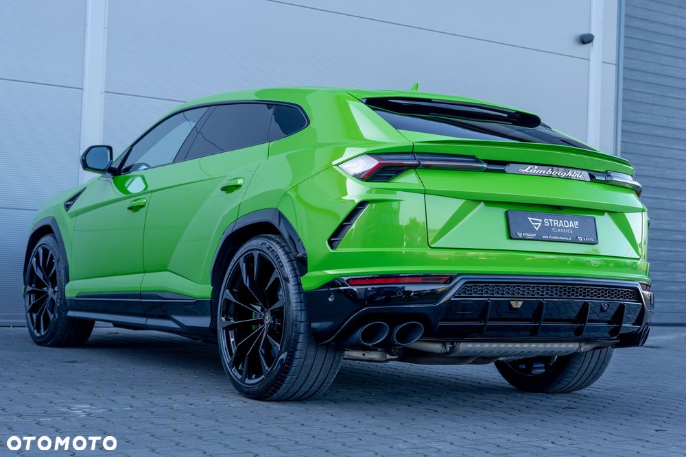 Lamborghini Urus - 3