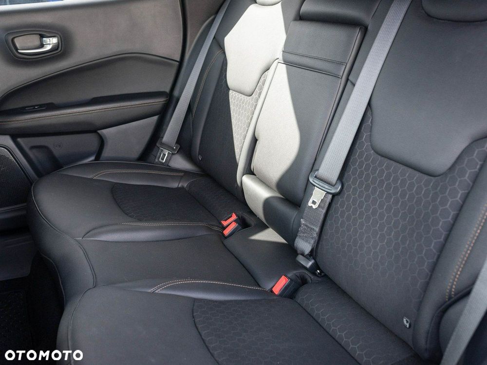 Jeep Compass 1.3 TMair Limited FWD S&S DDCT - 28
