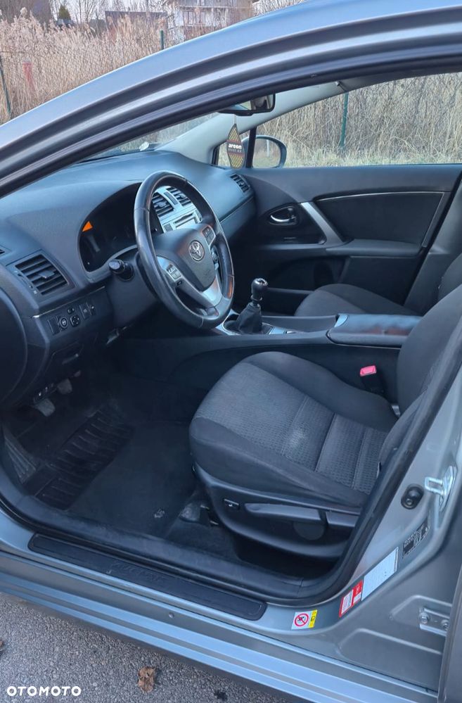 Toyota Avensis 2014 photo 5